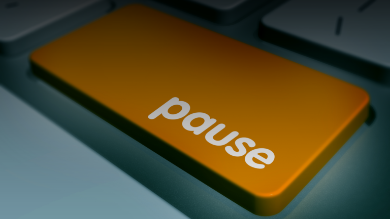 The Power of Pause: How Business Leaders Stay Calm & Lead Wisely